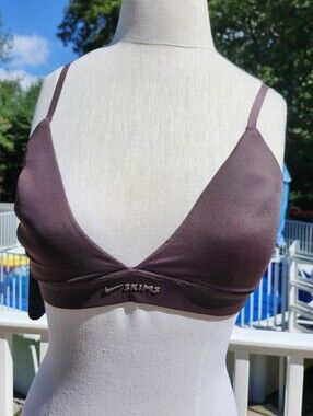 Nike SKIMS Triangle Bra Women NWT, Large